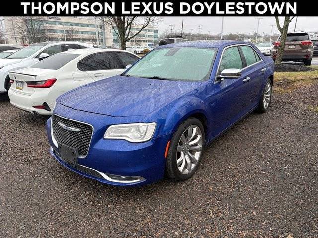 2018 Chrysler 300 Limited RWD photo