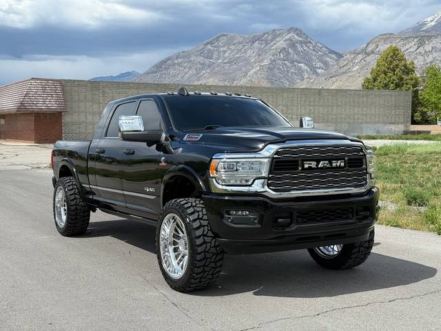 2023 Ram 2500 Limited 4WD photo