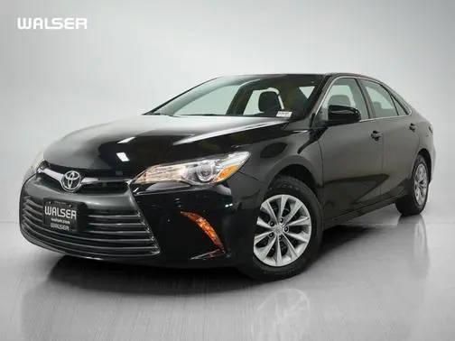 2016 Toyota Camry LE FWD photo