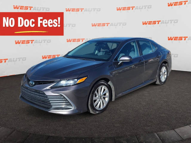 2023 Toyota Camry LE FWD photo