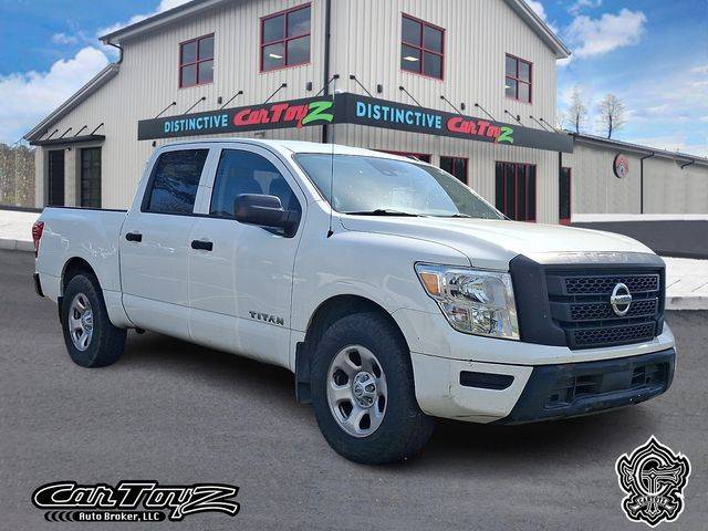 2021 Nissan Titan S RWD photo