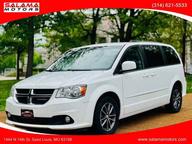 2017 Dodge Grand Caravan SXT FWD photo