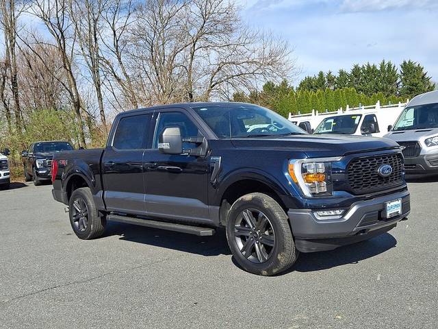 2023 Ford  XLT 4WD photo