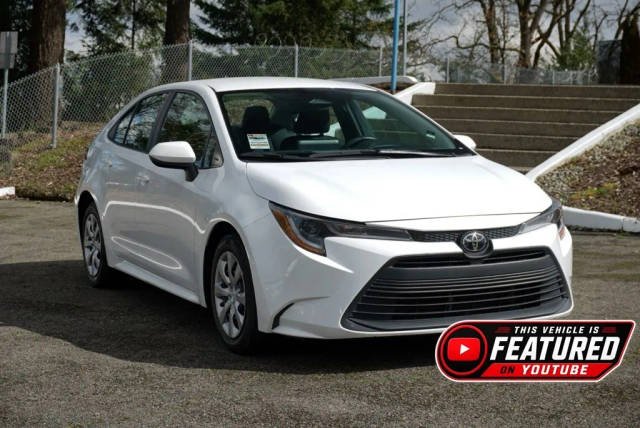 2023 Toyota Corolla LE FWD photo