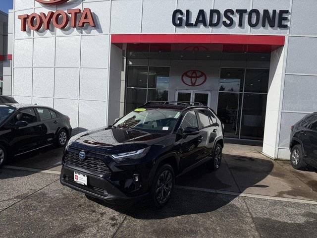 2023 Toyota RAV4 Hybrid XLE Premium AWD photo