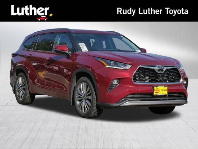 2022 Toyota Highlander Platinum AWD photo