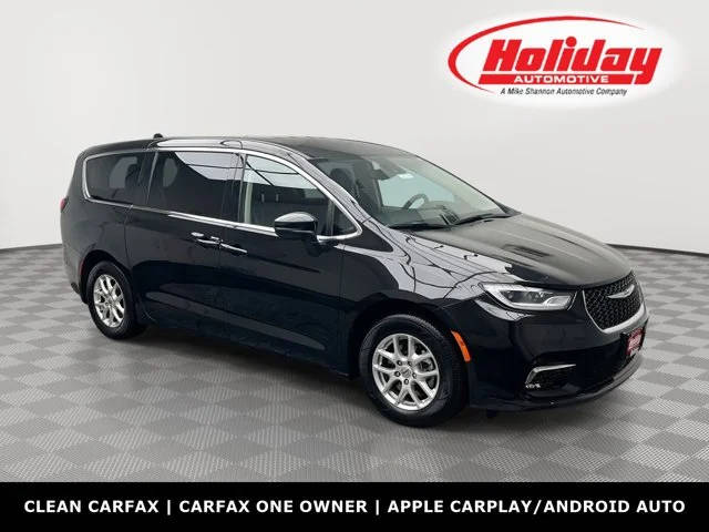 2023 Chrysler Pacifica Minivan Touring L FWD photo