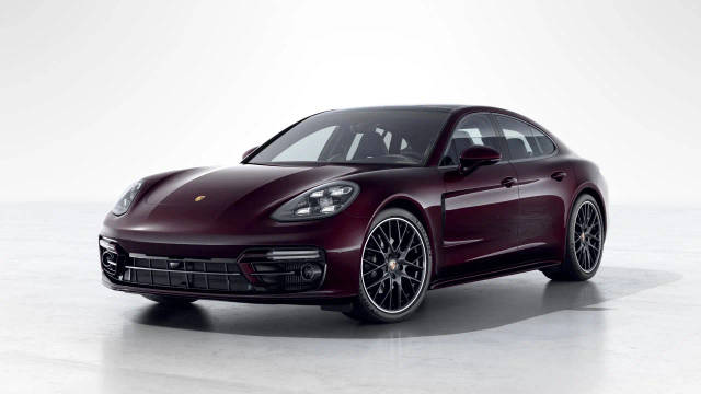 2022 Porsche Panamera Platinum Edition RWD photo