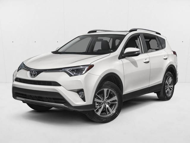 2017 Toyota RAV4 XLE FWD photo