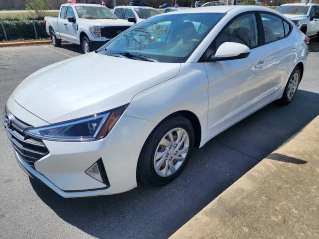 2019 Hyundai Elantra SE FWD photo
