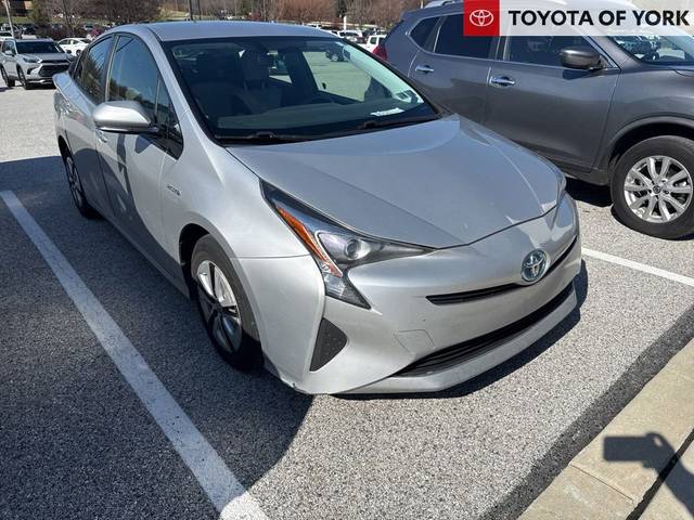 2016 Toyota Prius Three FWD photo