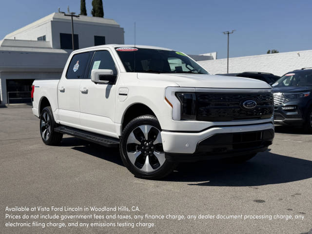 2023 Ford F-150 Lightning Platinum AWD photo
