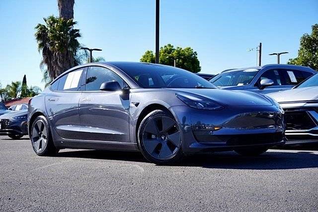 2021 Tesla Model 3 Standard Range Plus RWD photo