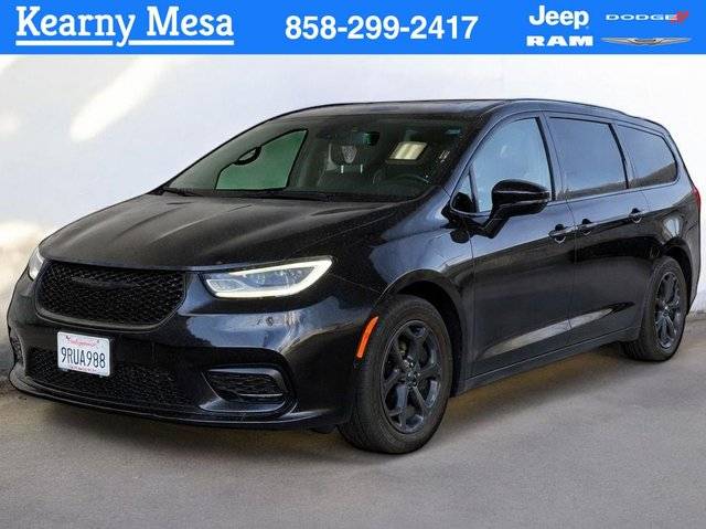 2022 Chrysler Pacifica Minivan Hybrid Limited FWD photo