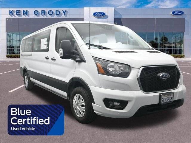 2023 Ford Transit Passenger Wagon XLT RWD photo