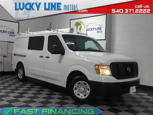 2018 Nissan NV Cargo SV RWD photo