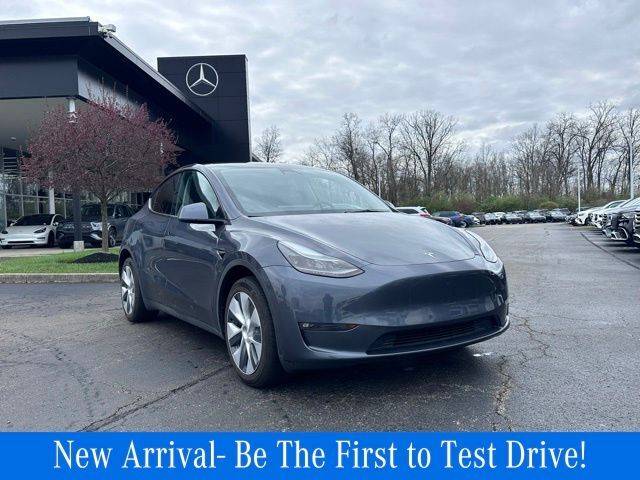 2023 Tesla Model Y Long Range AWD photo