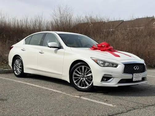 2022 Infiniti Q50 LUXE AWD photo