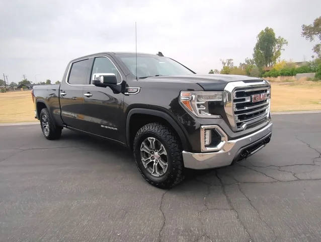 2020 GMC Sierra 1500 SLT 4WD photo