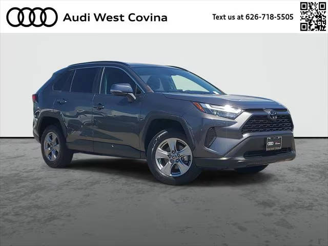 2023 Toyota RAV4 XLE FWD photo