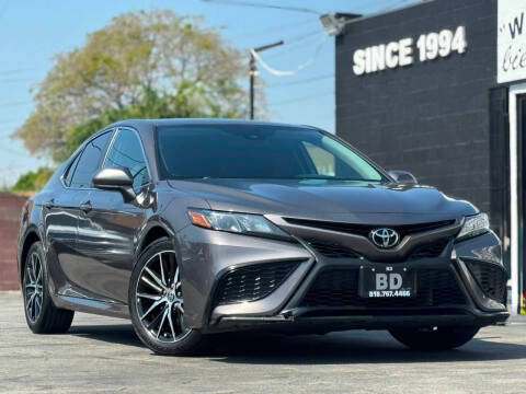 2021 Toyota Camry SE FWD photo