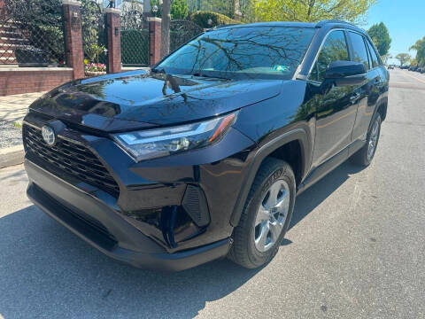 2022 Toyota RAV4 Hybrid XLE AWD photo