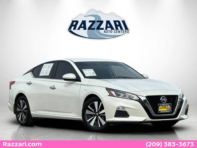 2021 Nissan Altima 2.5 SV FWD photo