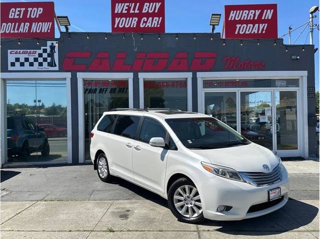 2015 Toyota Sienna XLE AWD photo