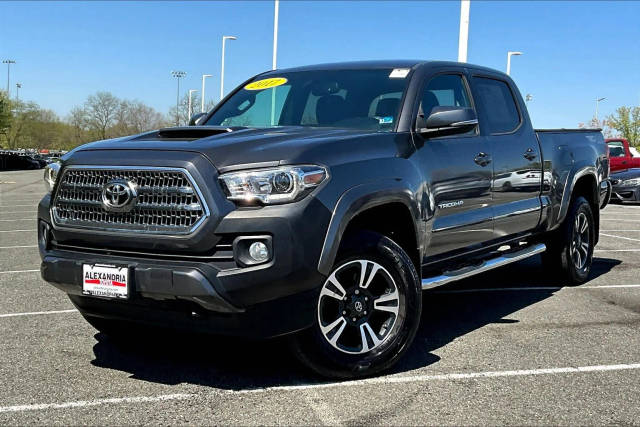 2017 Toyota Tacoma TRD Sport 4WD photo