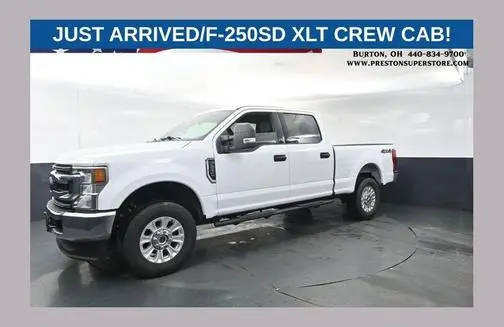 2022 Ford  XLT 4WD photo