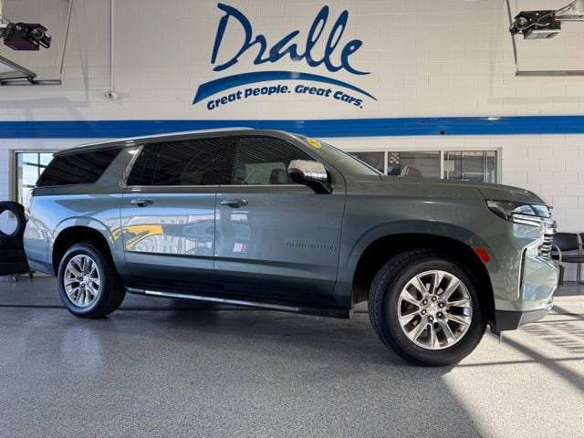 2023 Chevrolet Suburban Premier 4WD photo
