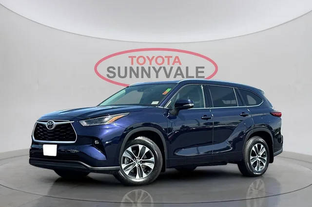 2021 Toyota Highlander XLE AWD photo