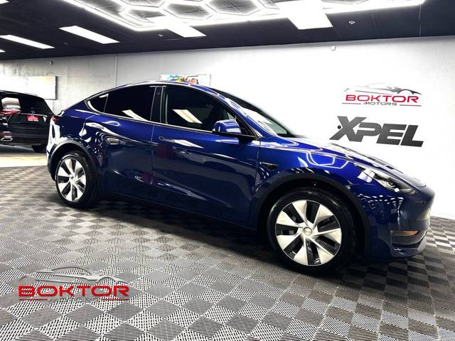 2022 Tesla Model Y Long Range AWD photo