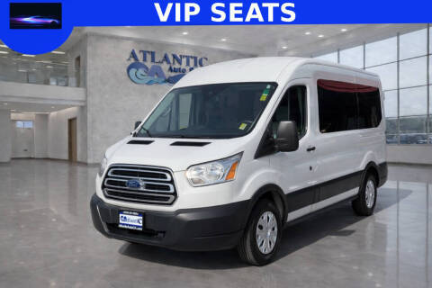 2019 Ford Transit Passenger Wagon XLT RWD photo