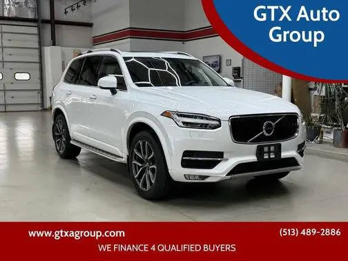 2016 Volvo XC90 T6 Momentum AWD photo