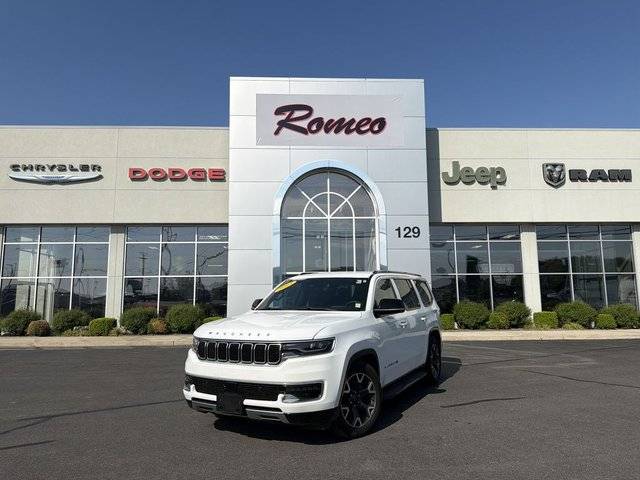2023 Jeep Wagoneer Series III 4WD photo