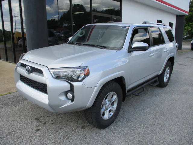2019 Toyota 4Runner SR5 RWD photo