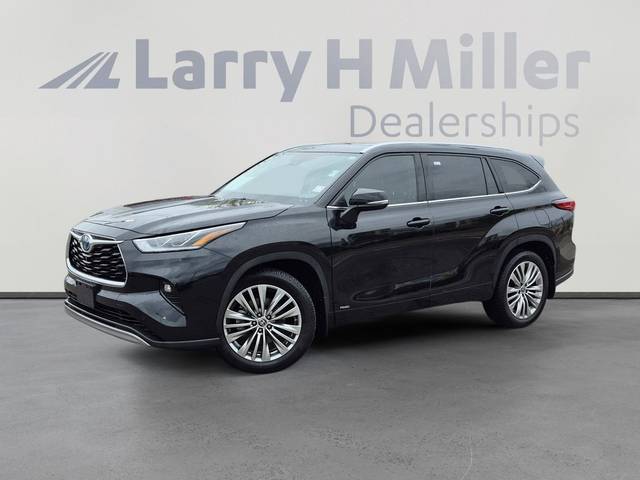 2022 Toyota Highlander Hybrid Platinum AWD photo
