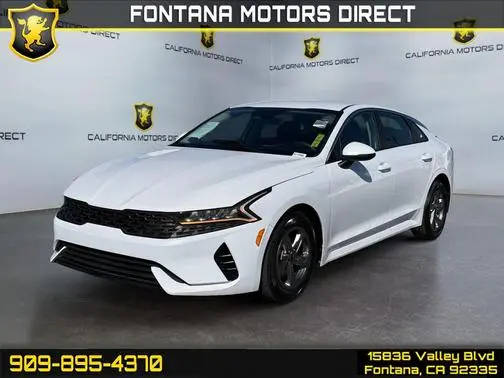 2022 Kia K5 LXS FWD photo