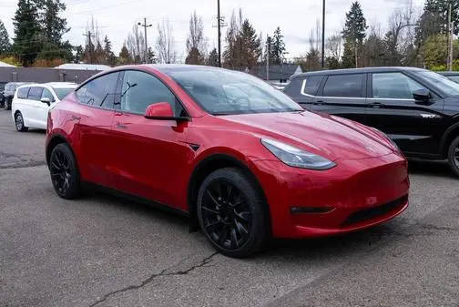 2022 Tesla Model Y Long Range AWD photo
