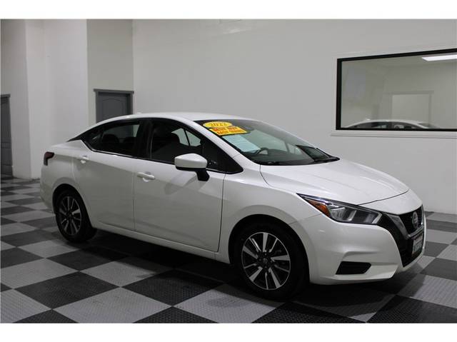 2022 Nissan Versa SV FWD photo