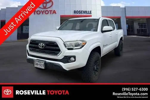 2016 Toyota Tacoma SR5 4WD photo