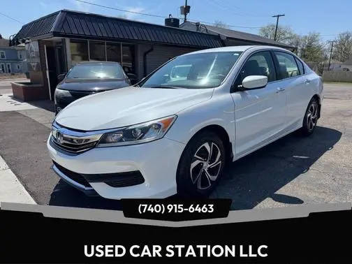 2017 Honda Accord LX FWD photo