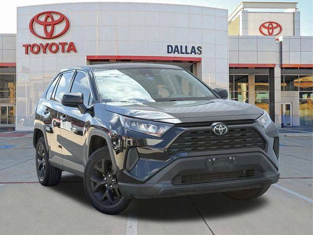 2022 Toyota RAV4 LE FWD photo
