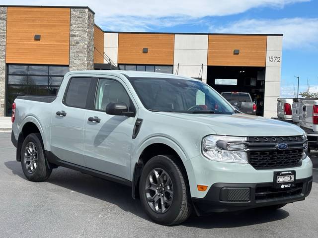 2023 Ford Maverick XLT FWD photo