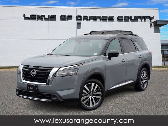 2022 Nissan Pathfinder Platinum 4WD photo