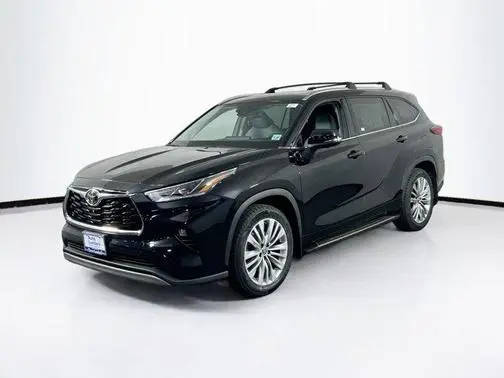 2023 Toyota Highlander Platinum AWD photo