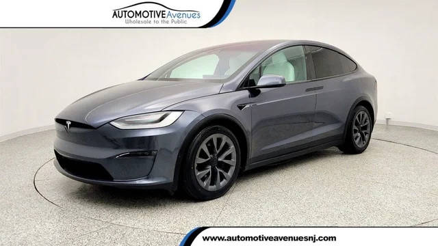 2023 Tesla Model X AWD photo