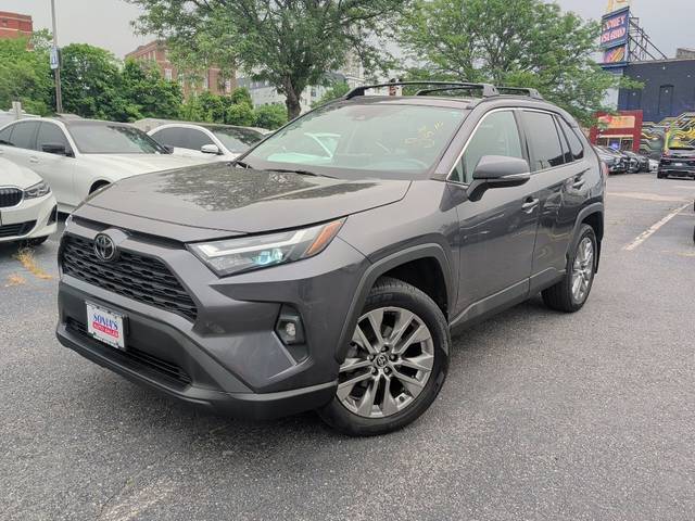 2022 Toyota RAV4 XLE Premium AWD photo