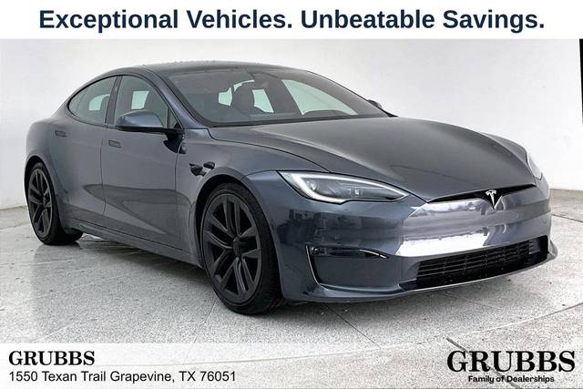 2023 Tesla Model S Standard Range AWD photo